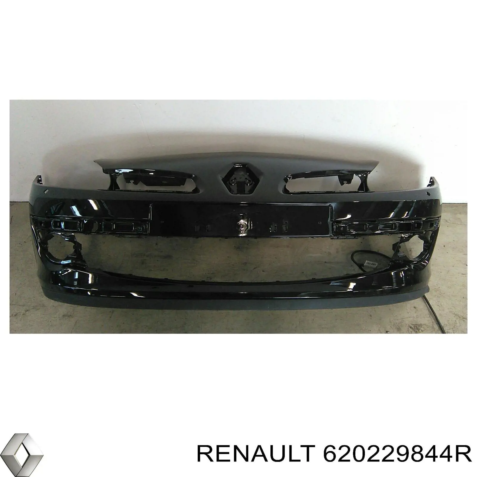 620229844R Renault (RVI) передний бампер