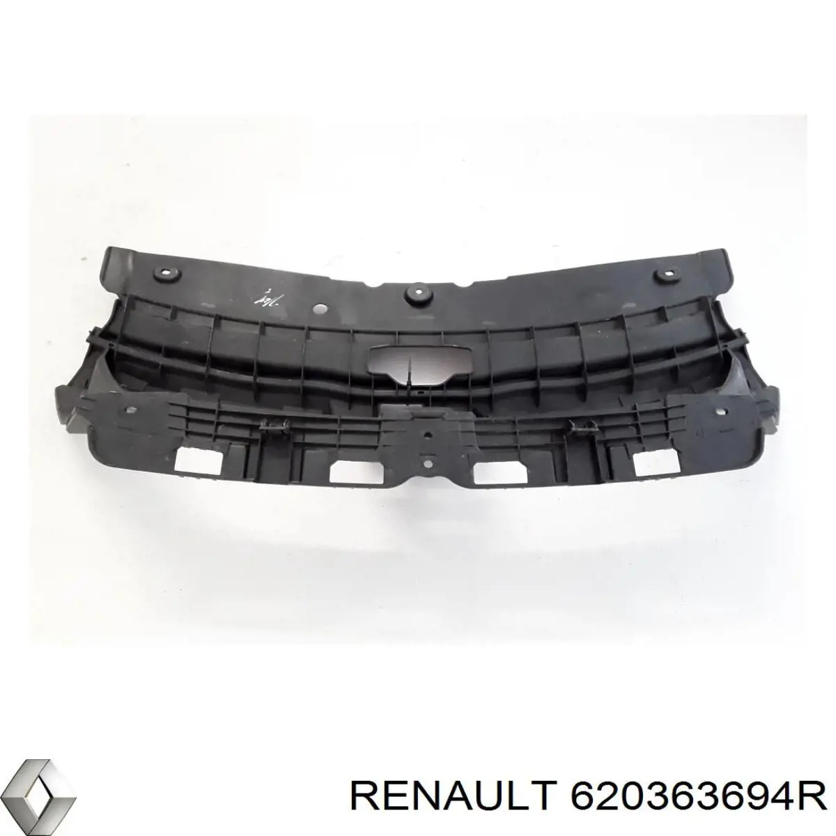 Решетка радиатора на Renault Latitude L7 (Рено Латитьюд)
