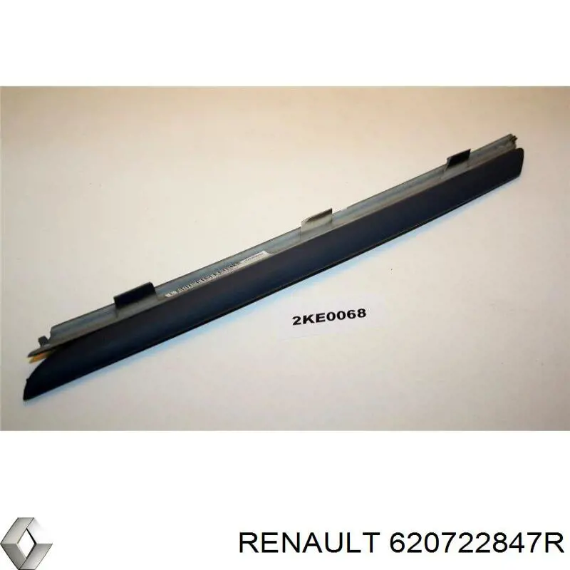 620722847R Renault (RVI) Накладка решетки радиатора