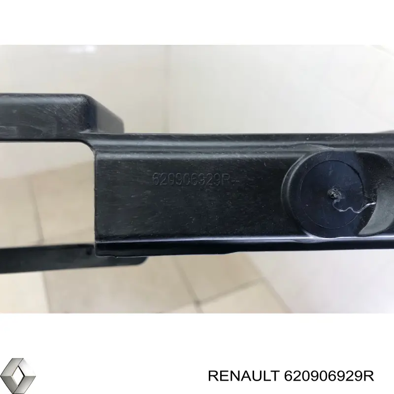 Кронштейн бампера переднего центральный Renault (RVI) 620906929R цена, от 32.97 USD