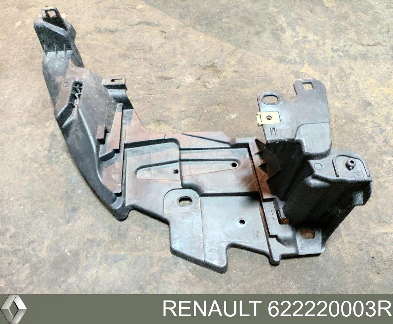 Кронштейн бампера переднего, правый Renault (RVI) 622220003R
