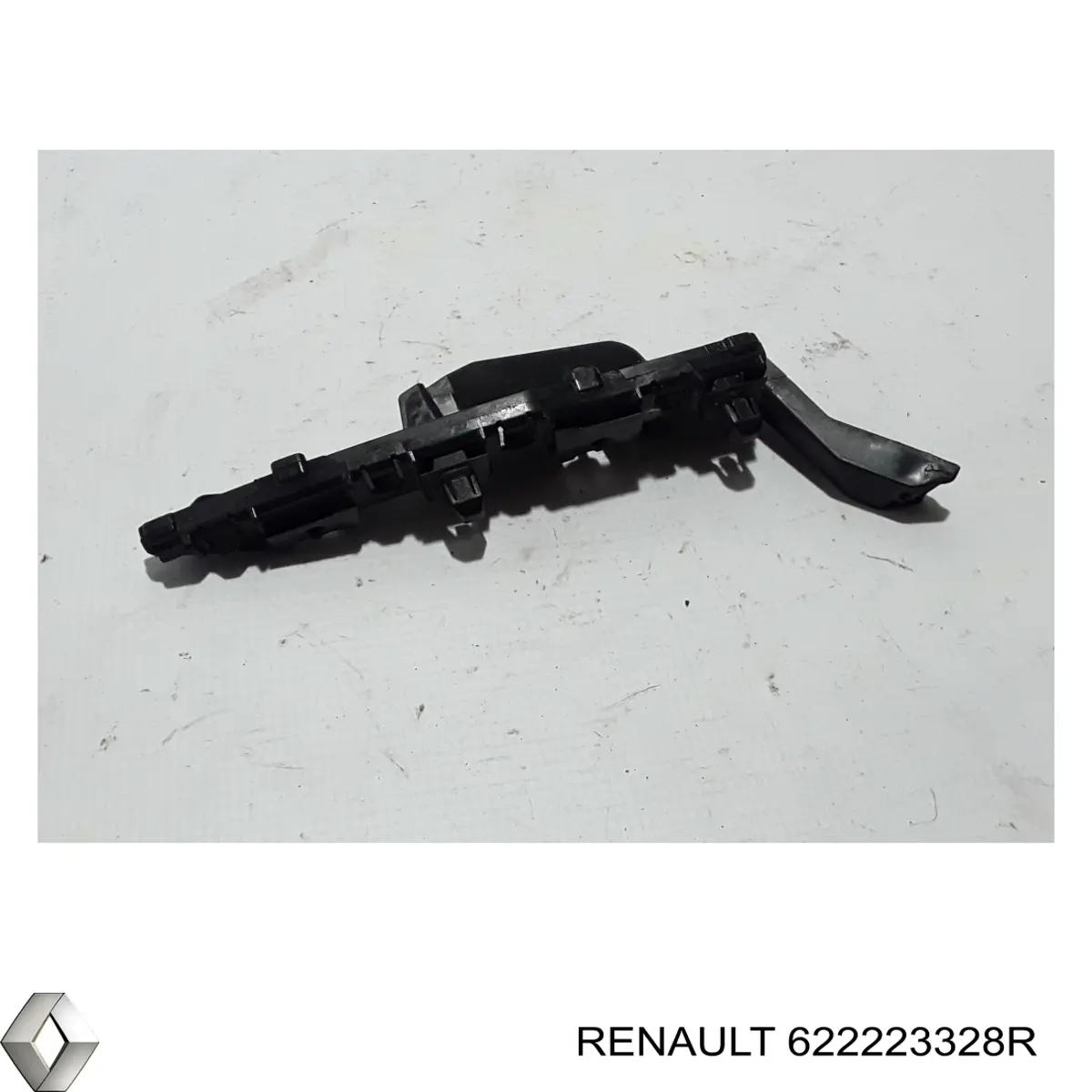622223328R Renault (RVI) Кронштейн крепления бампера переднего правый