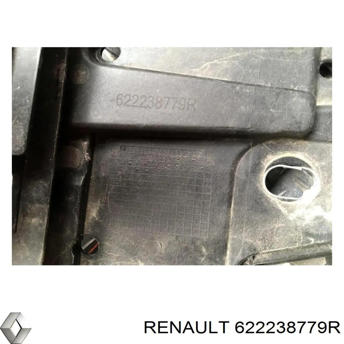 Кронштейн (адаптер) крепления фары передней левой 622238779R Renault (RVI)