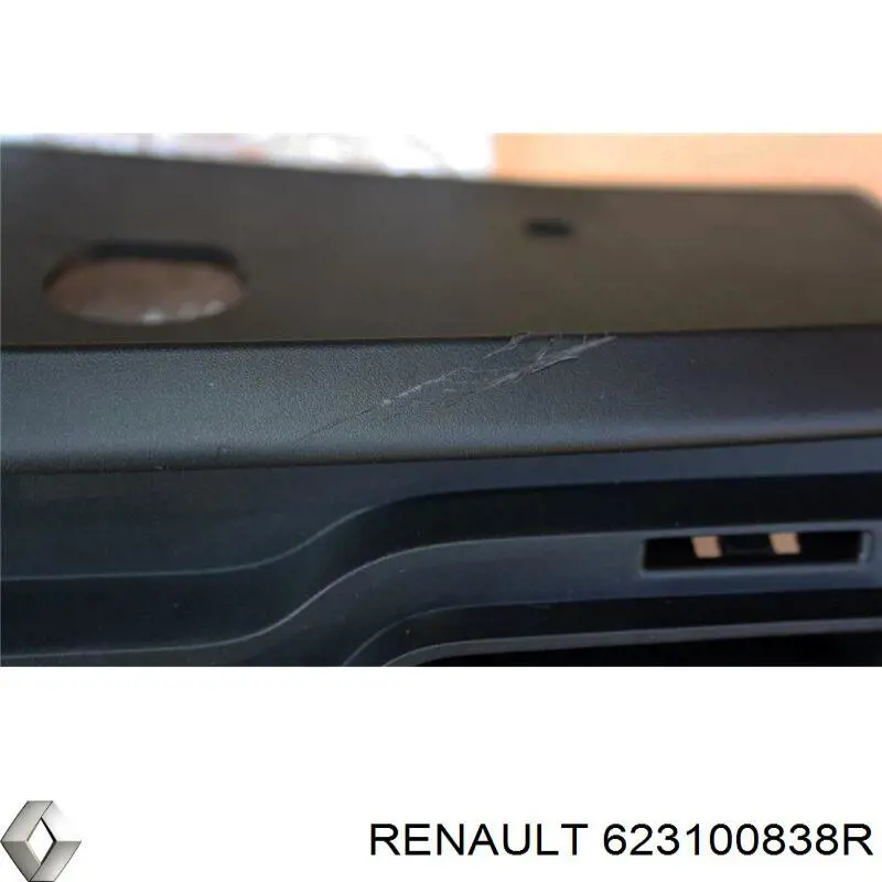 623100838R Renault (RVI) Решетка радиатора