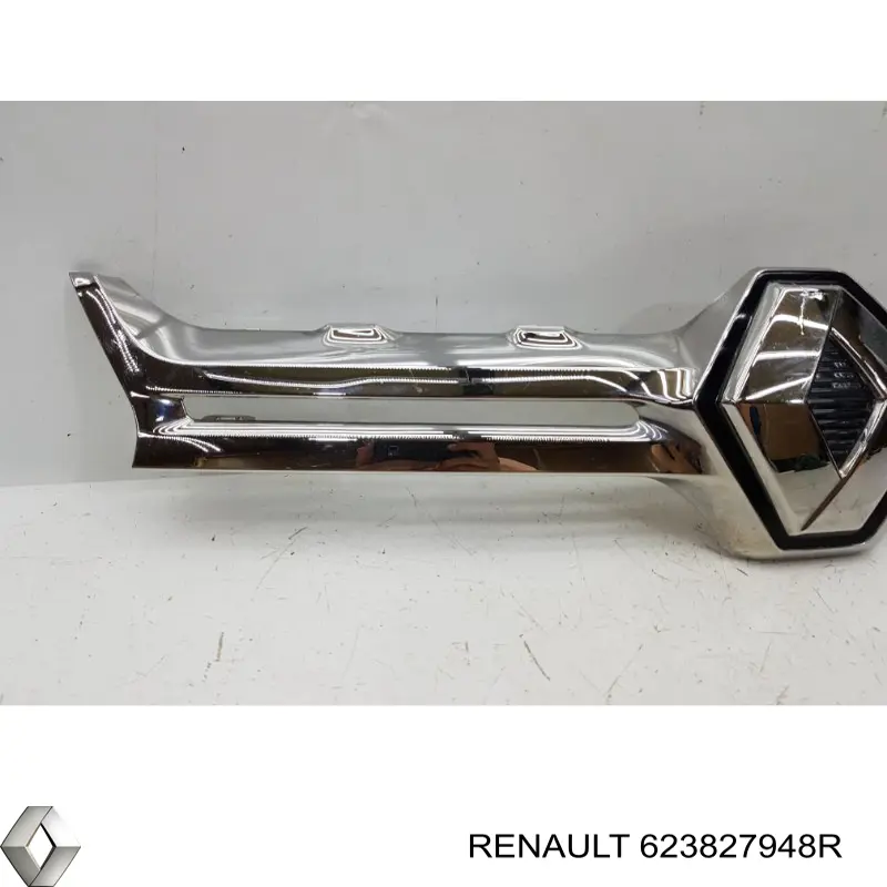 Купить 623827948R Renault (RVI) Накладка (рамка) решетки радиатора
