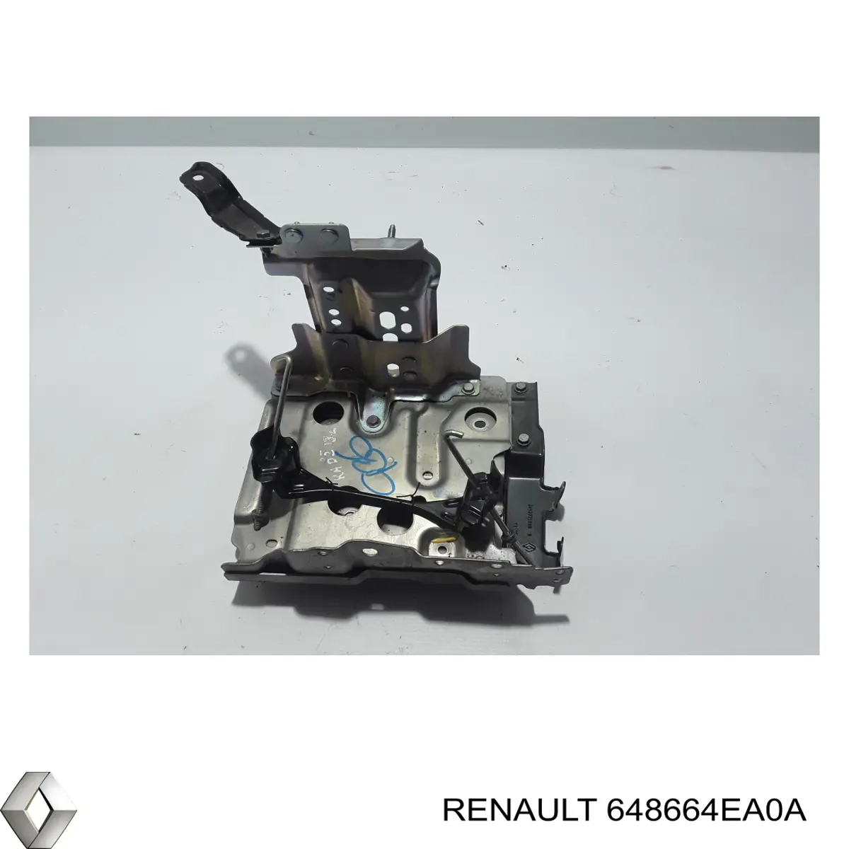 Ящик АКБ Nissan/Infiniti 648664EA0A цена, от 143.56 USD