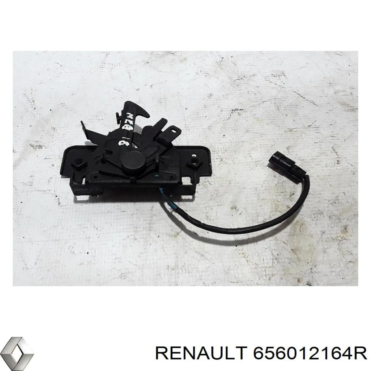 656017233R Nissan fecho da capota