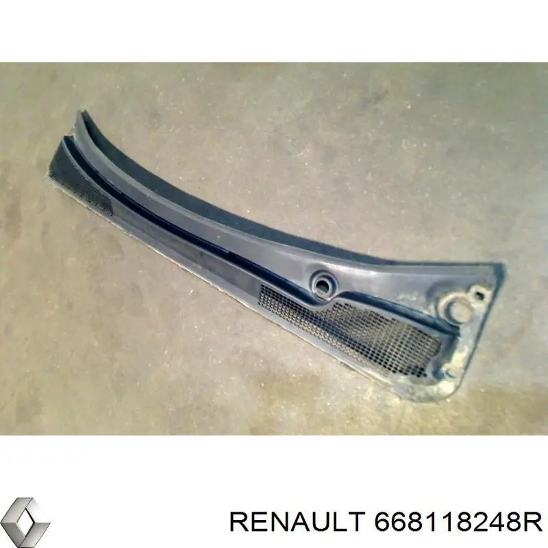 Купить 668118248R Renault (RVI) Панель лобового стекла верхняя