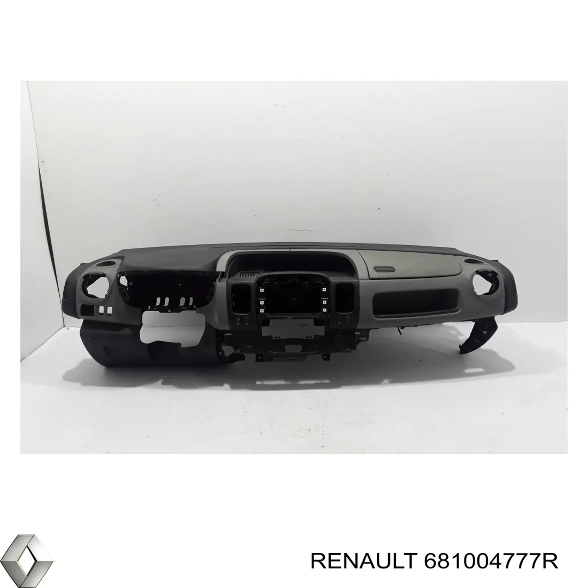 681004777R Renault (RVI) Передняя панель