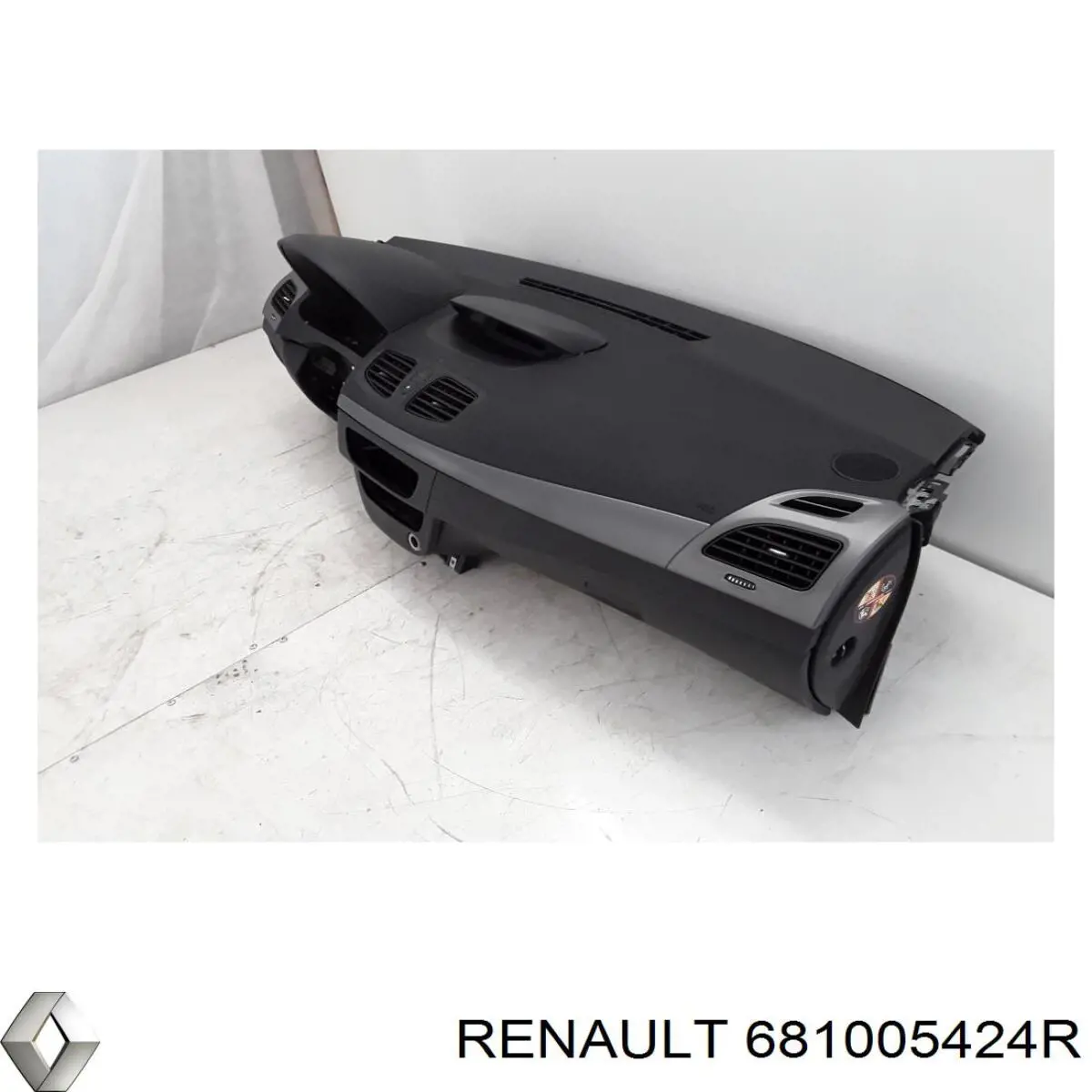 Купить 681005424R Renault (RVI) Панель передняя "торпедо"