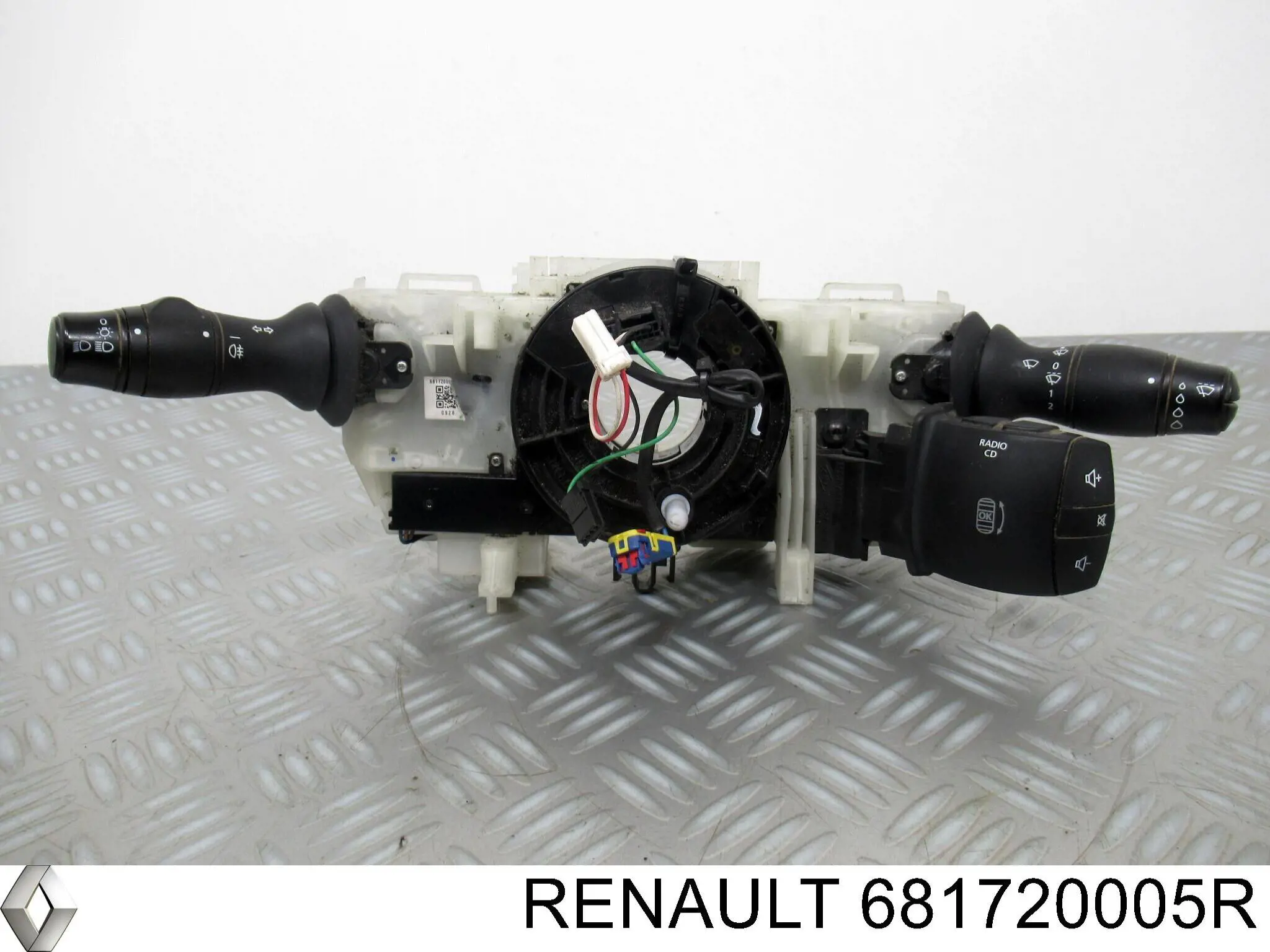 Переключатели подрулевые Renault (RVI) 681720005R цена, от 53.55 USD