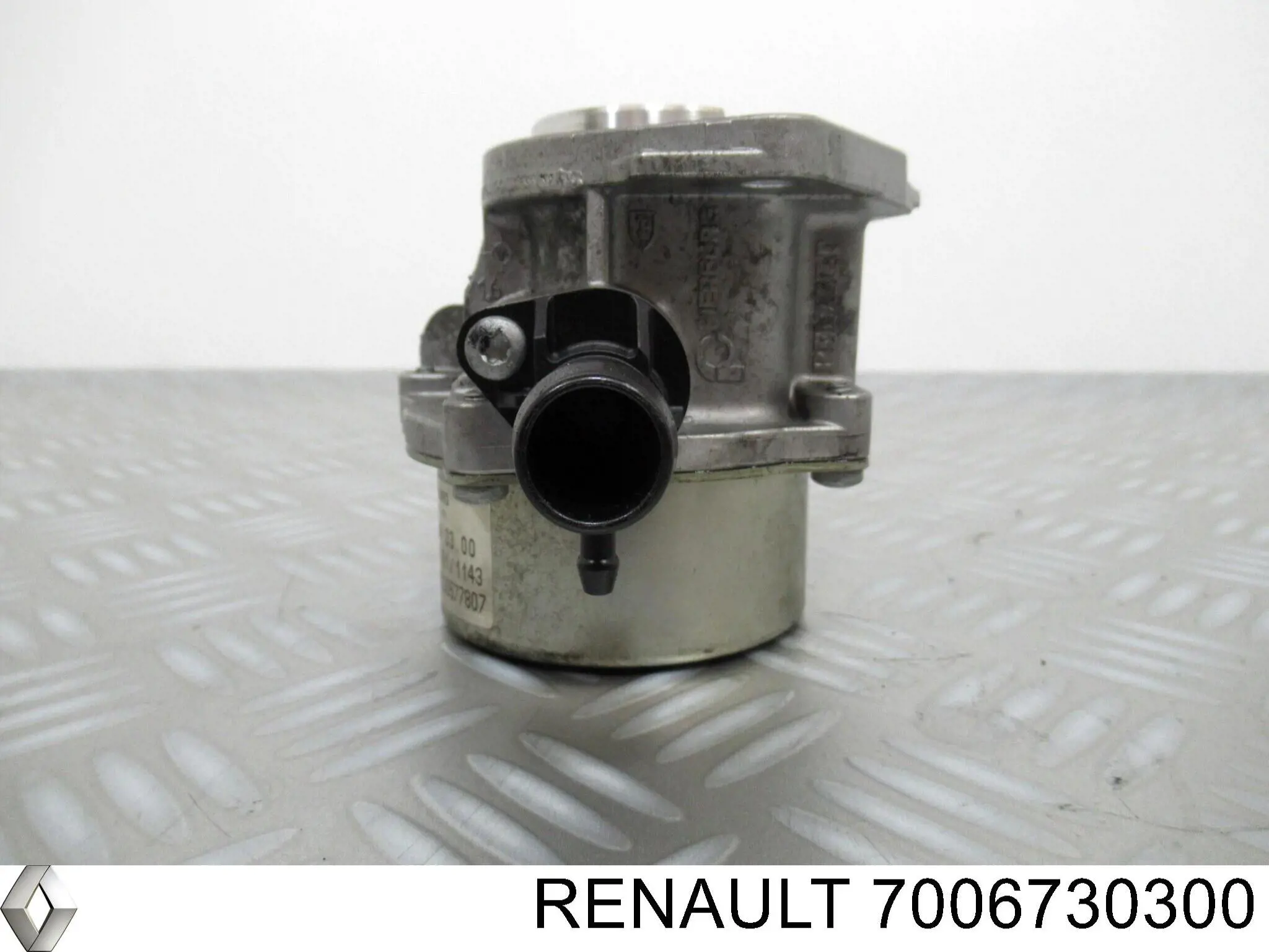 Купить 7006730300 Renault (RVI) Вакуумный насос