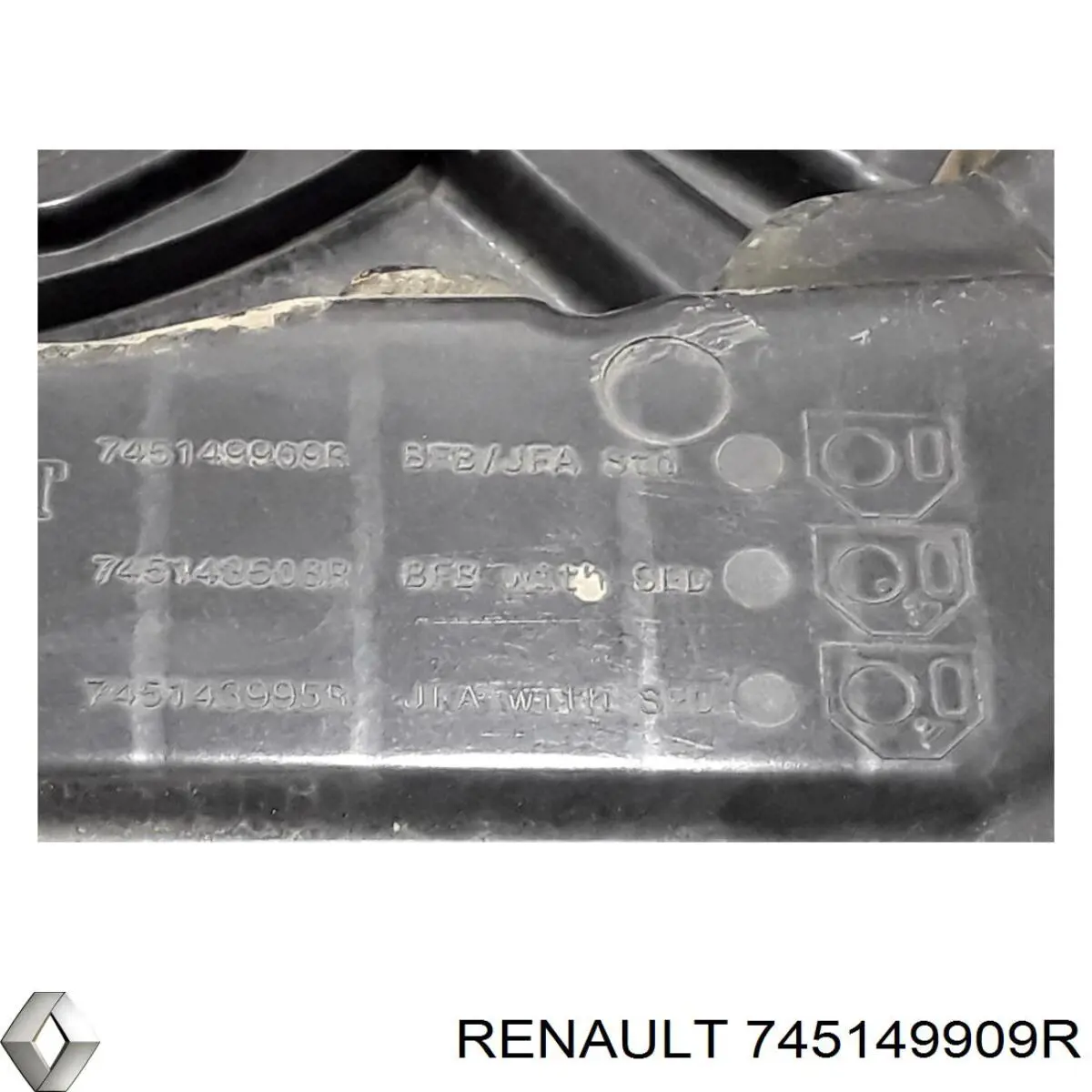 Колесная ниша Renault (RVI) 745149909R цена, от 253.38 USD