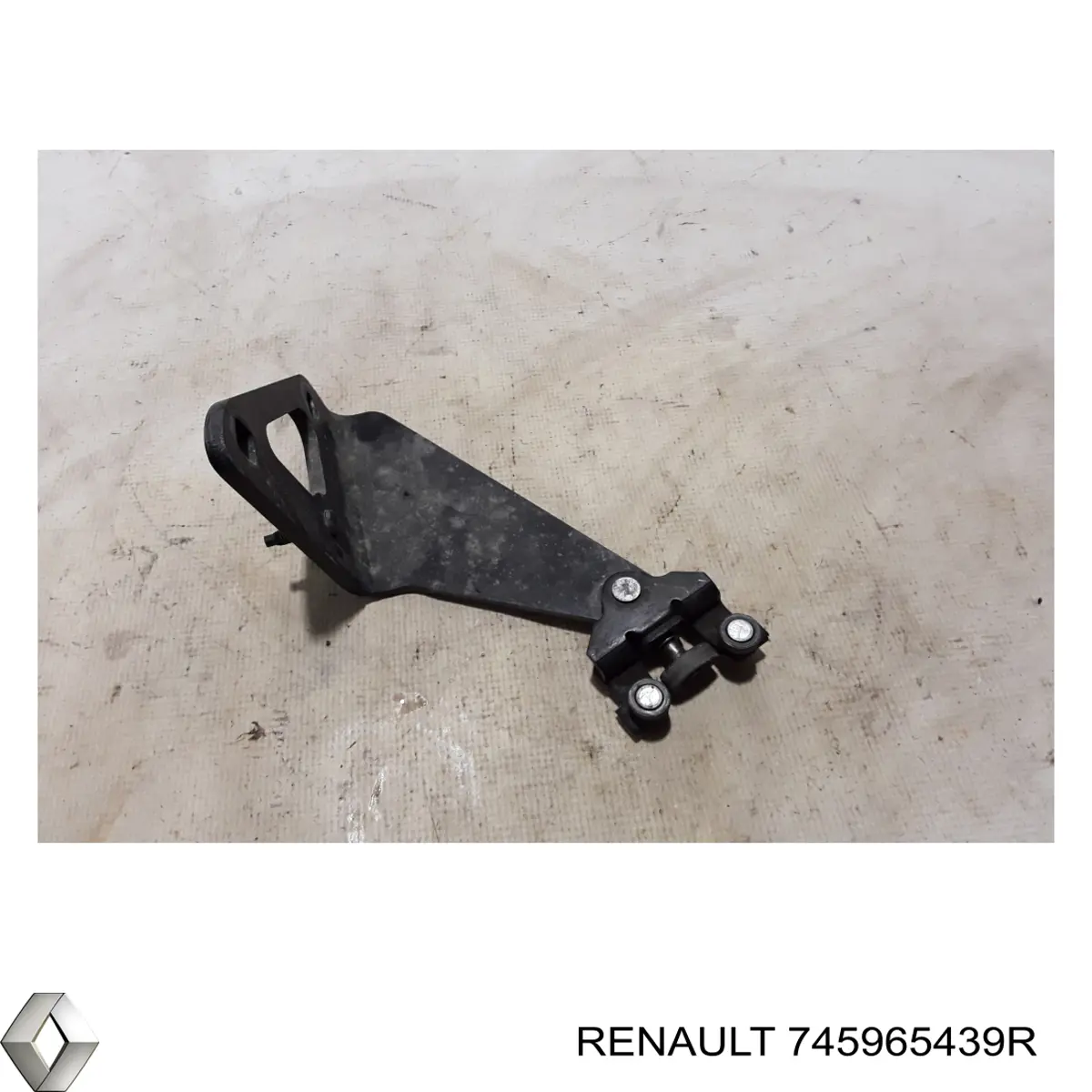 Купить 745965439R Renault (RVI) Ролик двери боковой (сдвижной) правый нижний