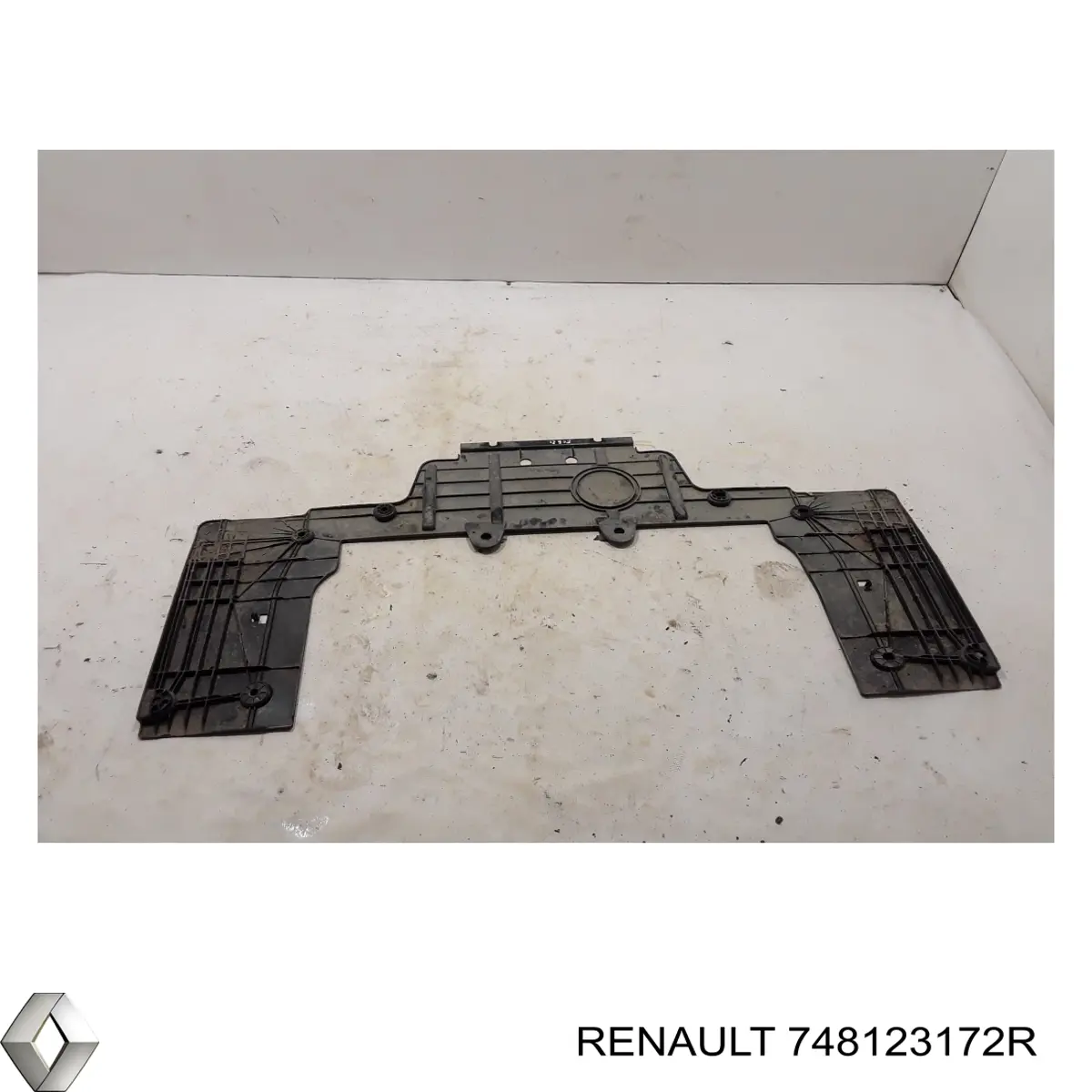 Защита моторного отсека Renault (RVI) 748123172R цена, от 25.34 USD