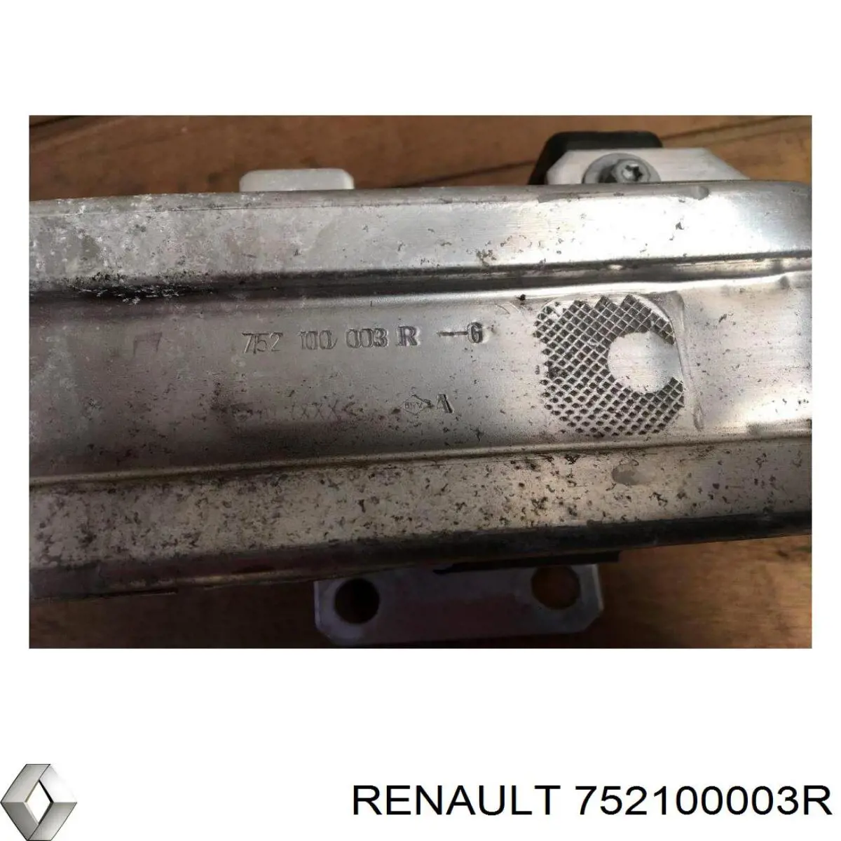 Усилитель переднего бампера 752100003R Renault (RVI)