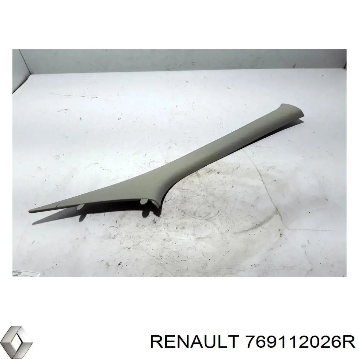 769112026R Renault (RVI) Обшивка стойки кузова внутренняя передняя правая