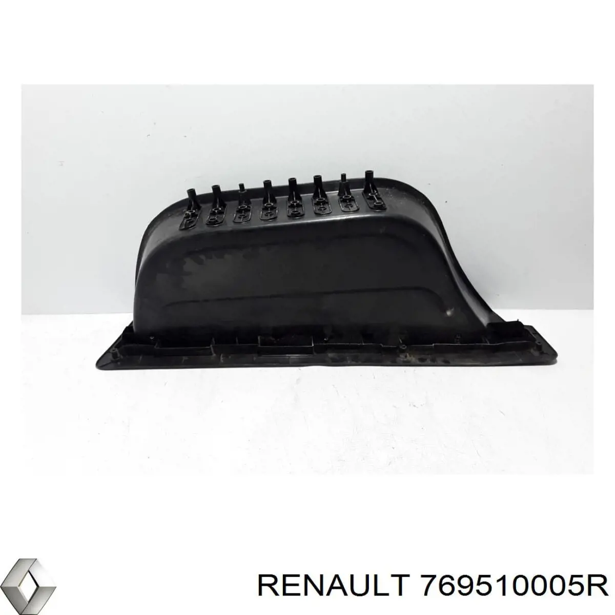 Купить 769510005R Renault (RVI) Накладка дверного порога внутренняя передняя правая
