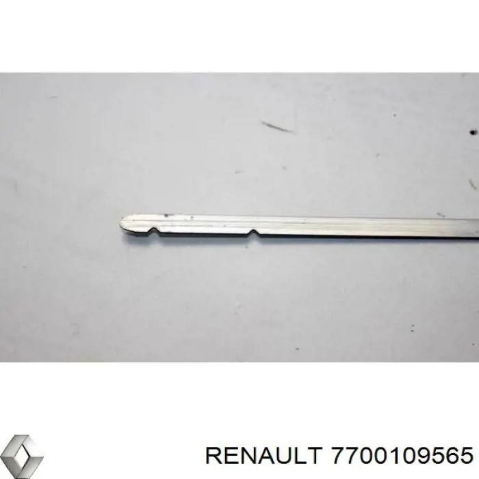 7700109565 Renault (RVI) щуп (индикатор уровня масла в двигателе)