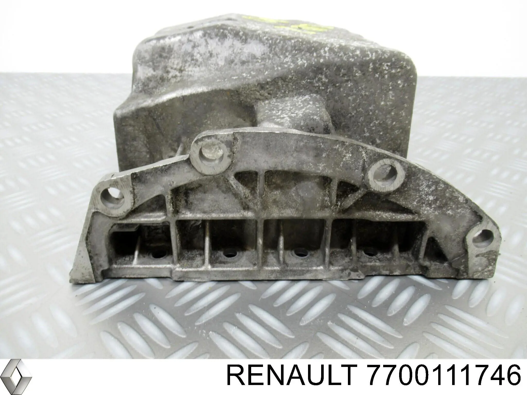 Поддон двигателя 7700111746 Renault (RVI)