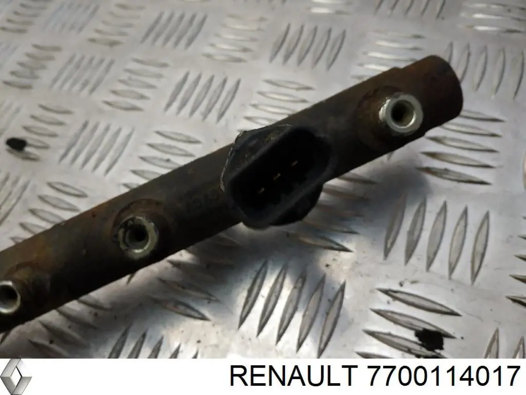 7700114017 Renault (RVI) Топливная рампа