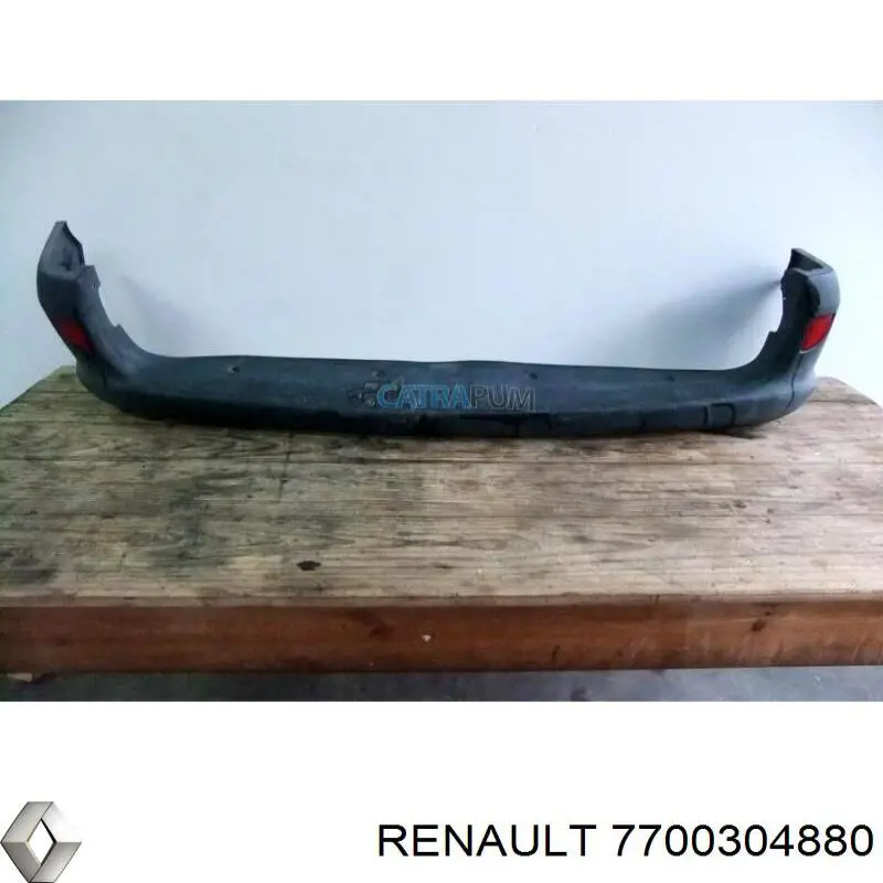 7700304880 Renault (RVI) бампер задний