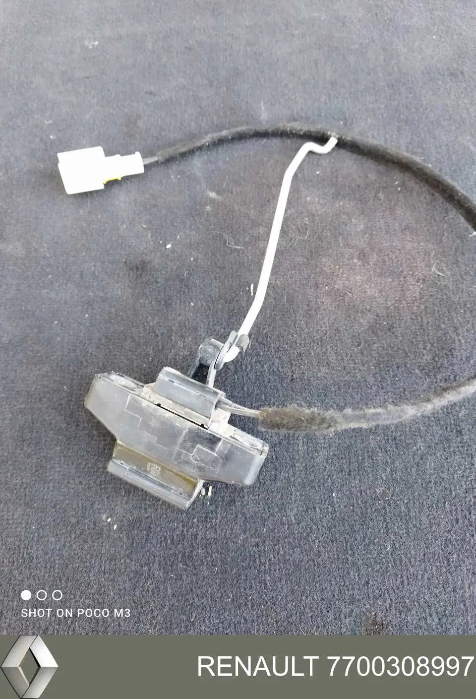 Замок крышки багажника Renault (RVI) 7700308997