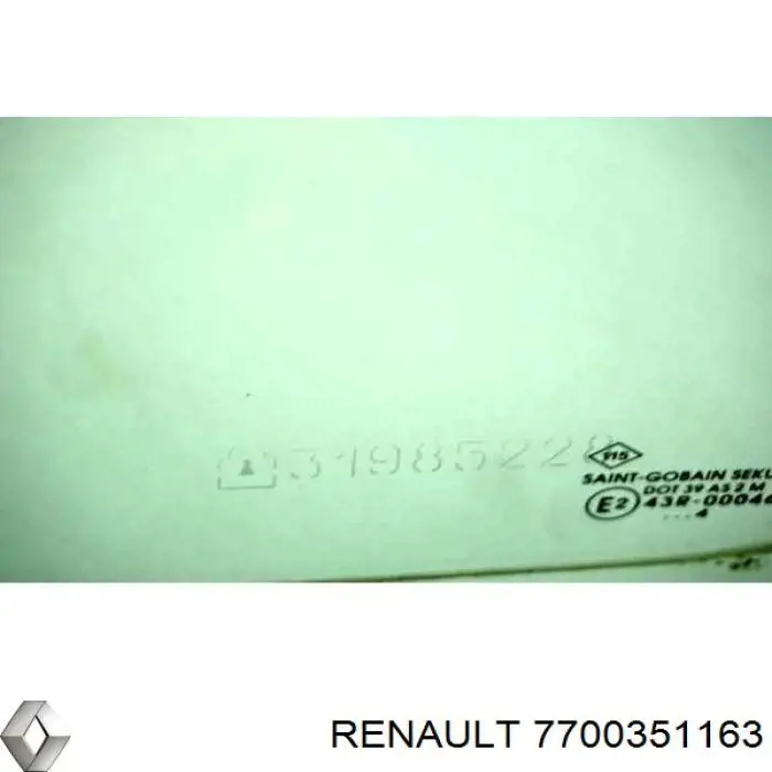 Стекло-форточка двери, передней, левой Renault (RVI) 7700351163