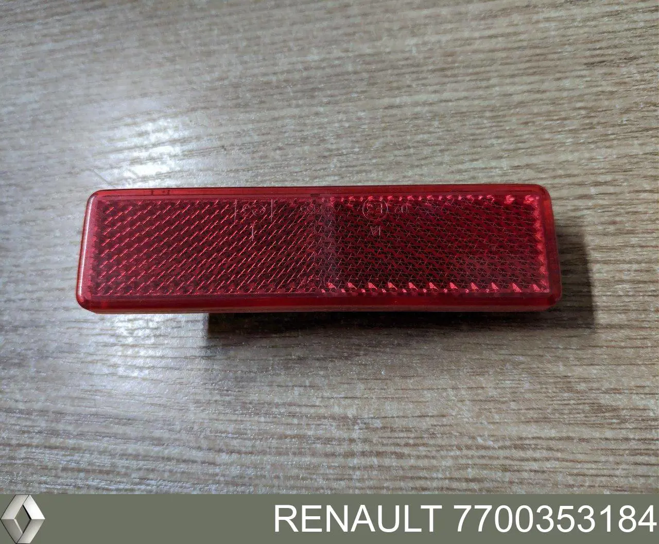 Купить 7700353184 Renault (RVI) Катафот (отражатель) заднего бампера