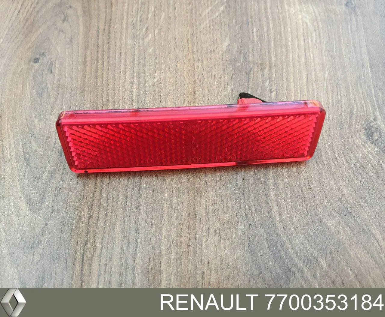 Отражатель заднего бампера Renault (RVI) 7700353184
