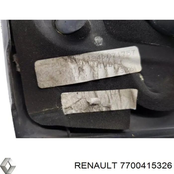 Правое боковое зеркало Renault (RVI) 8200550107
