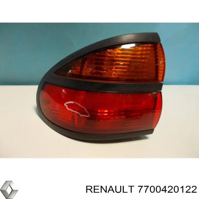 Фонарь задний левый Renault (RVI) 7700420122