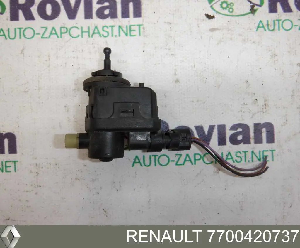 Compre 7700420737 Renault (RVI) Corretor da luz
