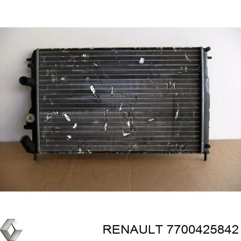 7700425842 Renault (RVI) радиатор