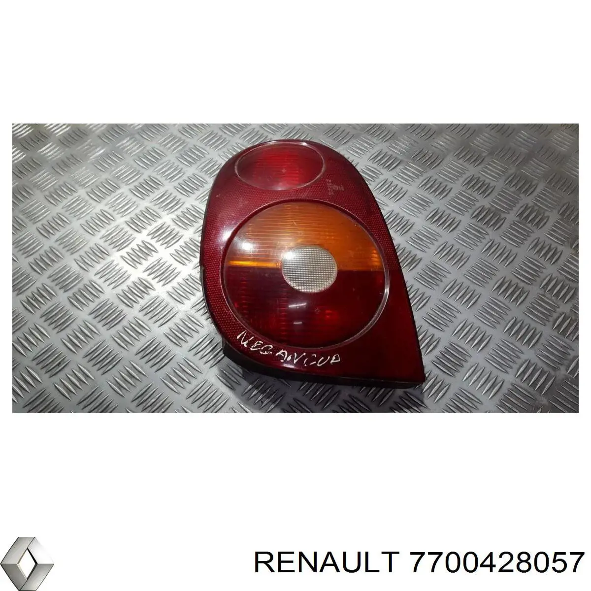 7700428057 Renault (RVI) lanterna traseira direita externa