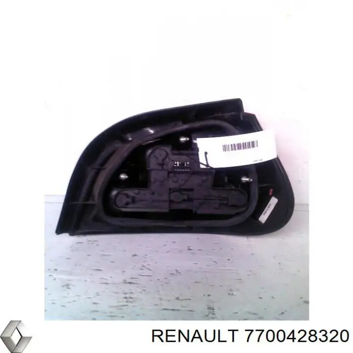 Фонарь задний левый Renault (RVI) 7700428320