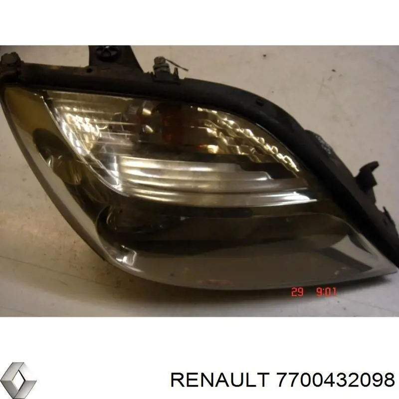 7700432098 Renault (RVI) фара левая