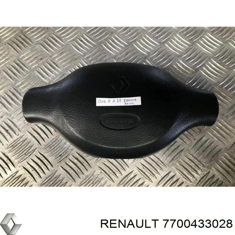 Подушка безопасности (AIRBAG) водительская на Renault Clio II 