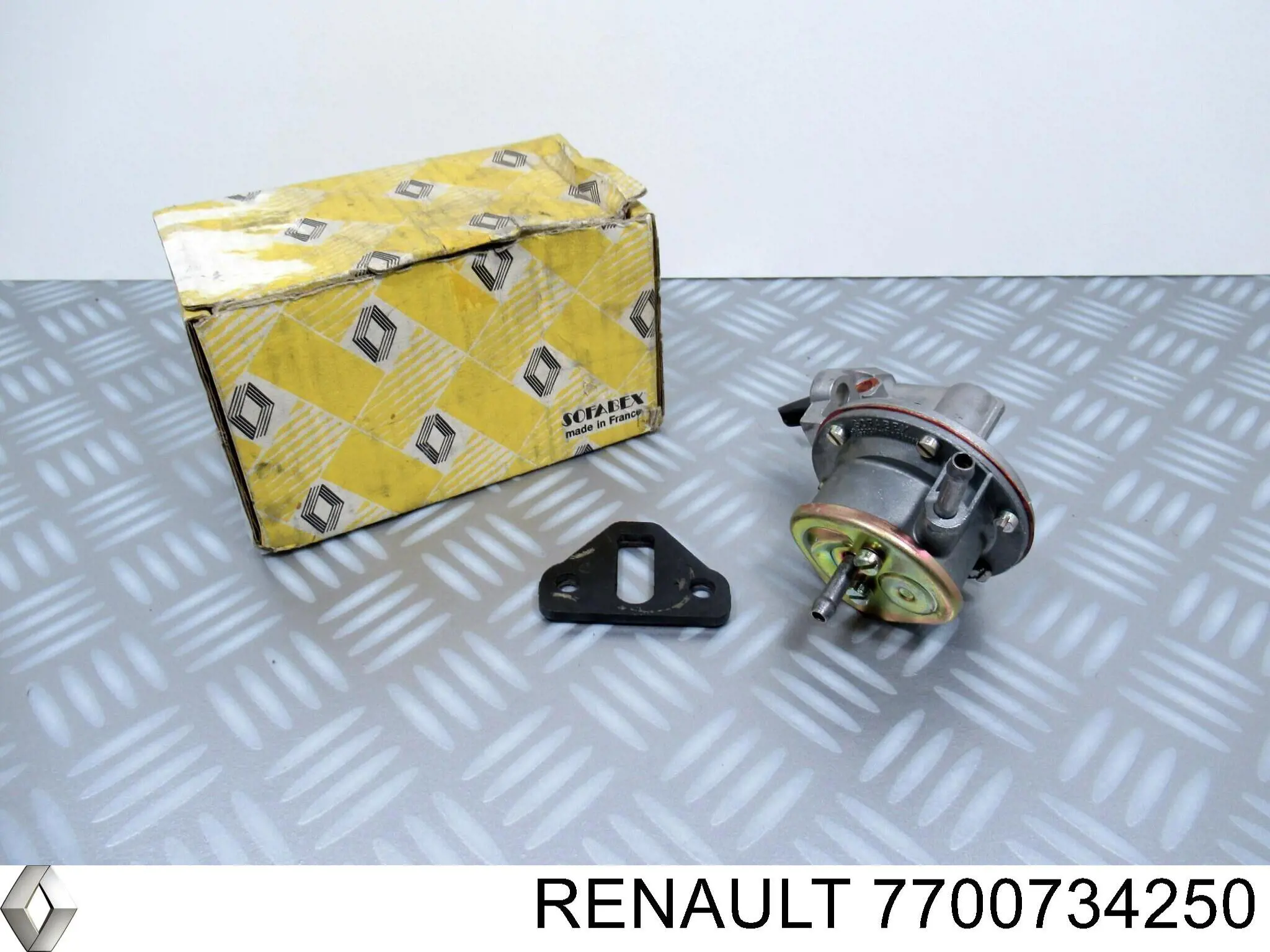 Топливный насос механический Renault (RVI) 7700734250