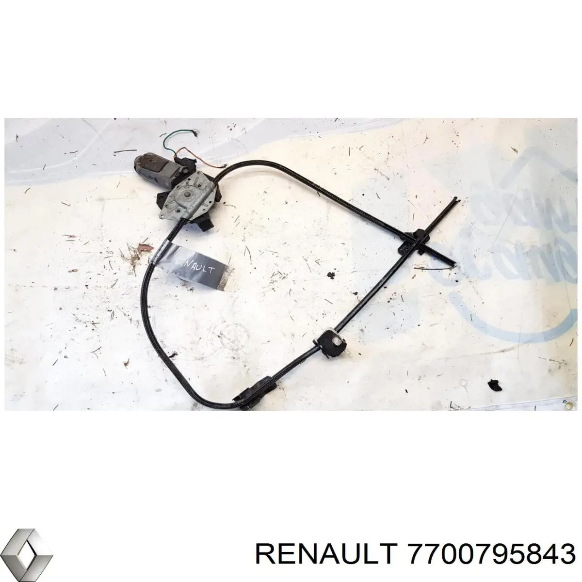 Правый подкрылок переднего крыла Renault (RVI) 7700795843 цена, от 12.67 USD