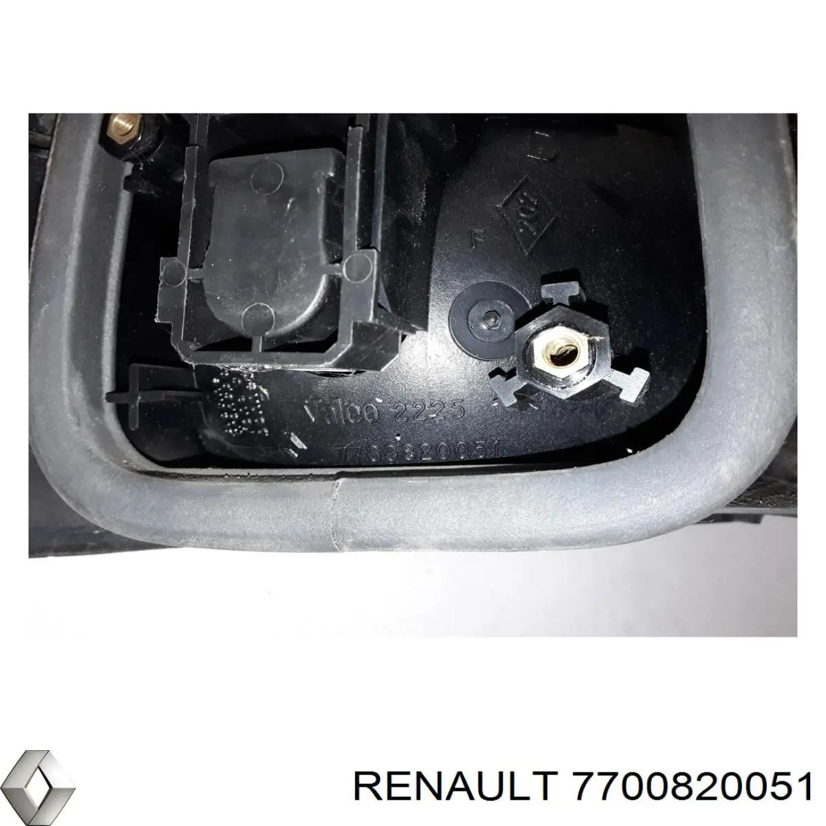  Задний фонарь Renault Laguna 1