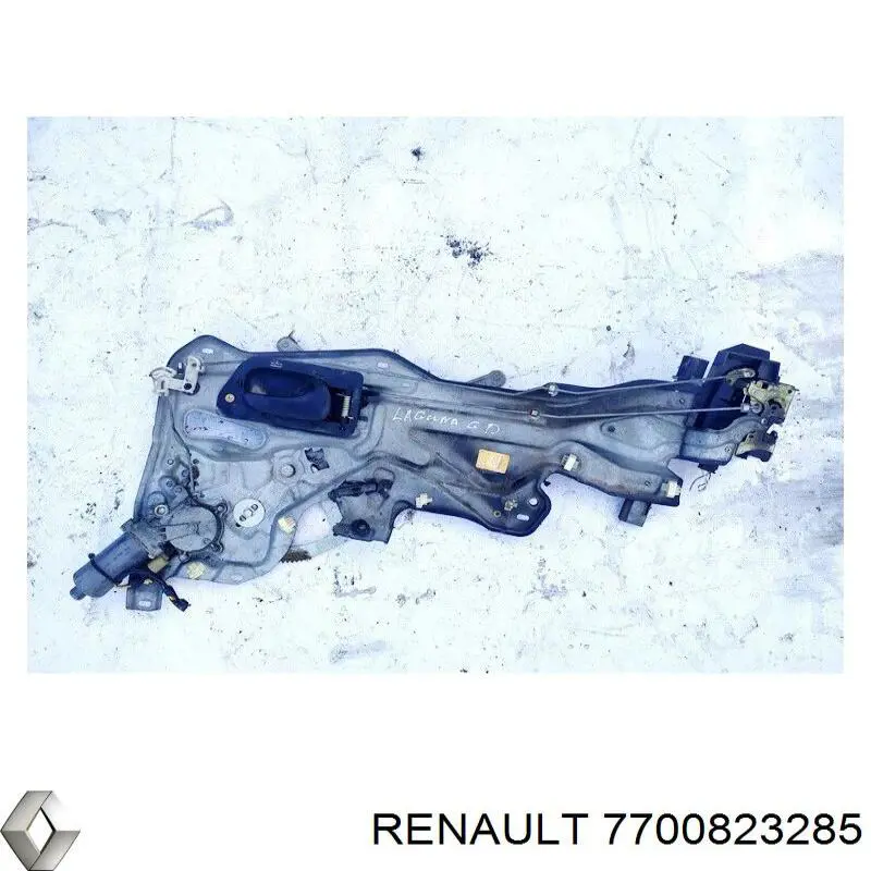 Купить 7700823285 Renault (RVI) Ручка двери передней внутренняя правая