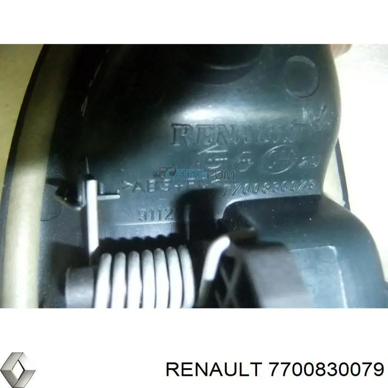 7700830079 Renault (RVI) maçaneta interna dianteira/traseira da porta direita