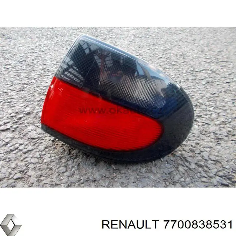 Купить 7701042629 Renault (RVI) Фонарь задний правый, внешний