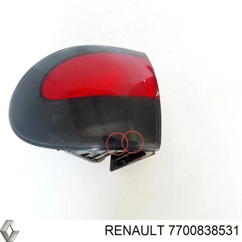 7701042629 Renault (RVI) Задний правый внешний фонарь