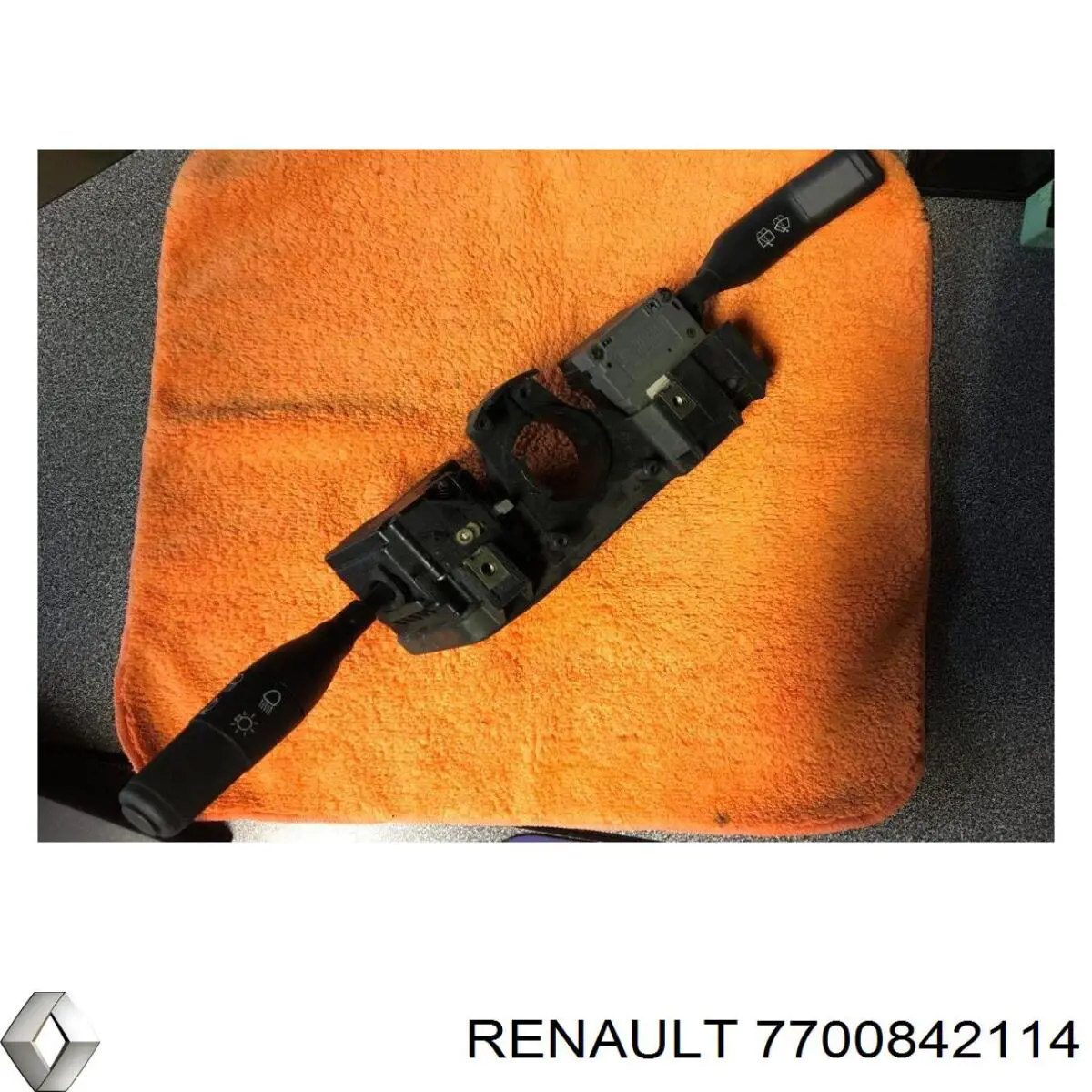 7700842114 Renault (RVI) Левый подрулевой переключатель