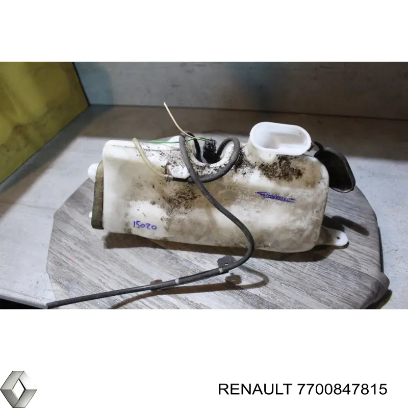 Бачок омывателя 7700847815 Renault (RVI)