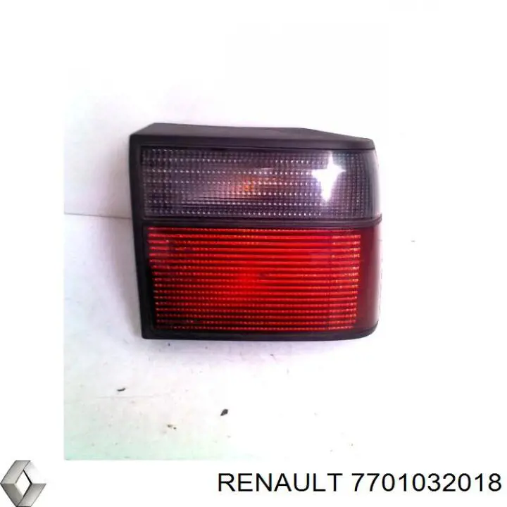 7701032018 Renault (RVI) lanterna traseira direita externa