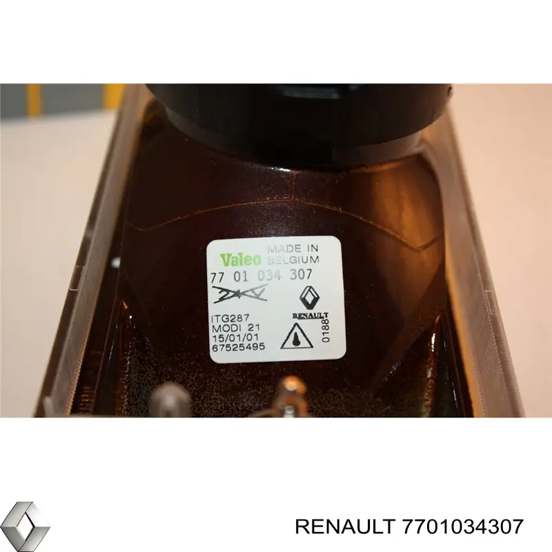 Фара противотуманная левая Renault (RVI) 7701034307