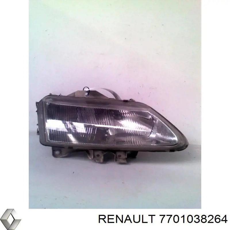 7701038272 Renault (RVI) фара правая